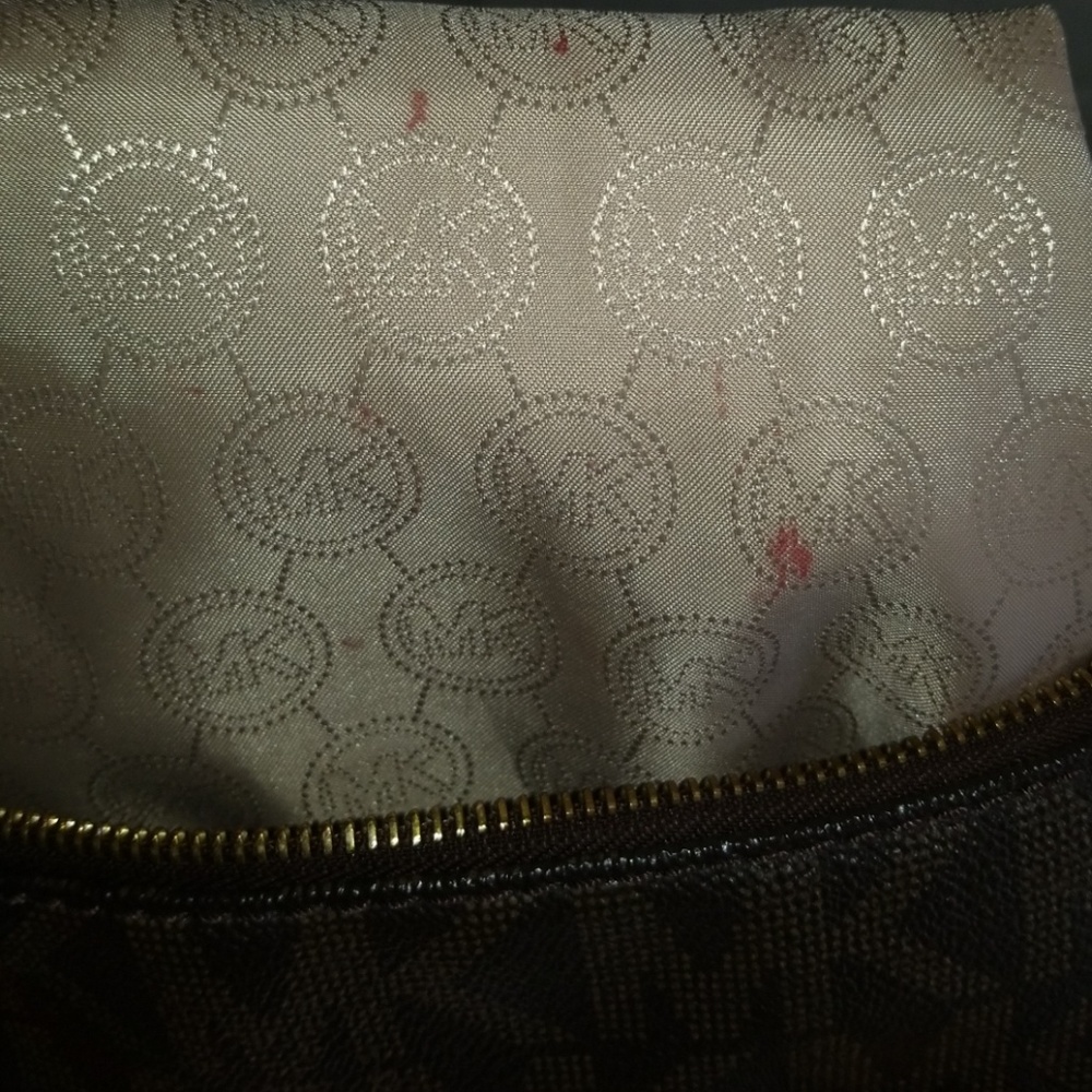 SOLD****Authentic Michael Kors Hand bag and Wallet - Picture 6 of 8